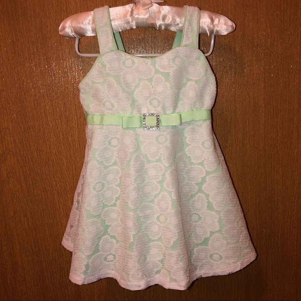 Youngland baby green and white floral sleeveless dress | size 18 month